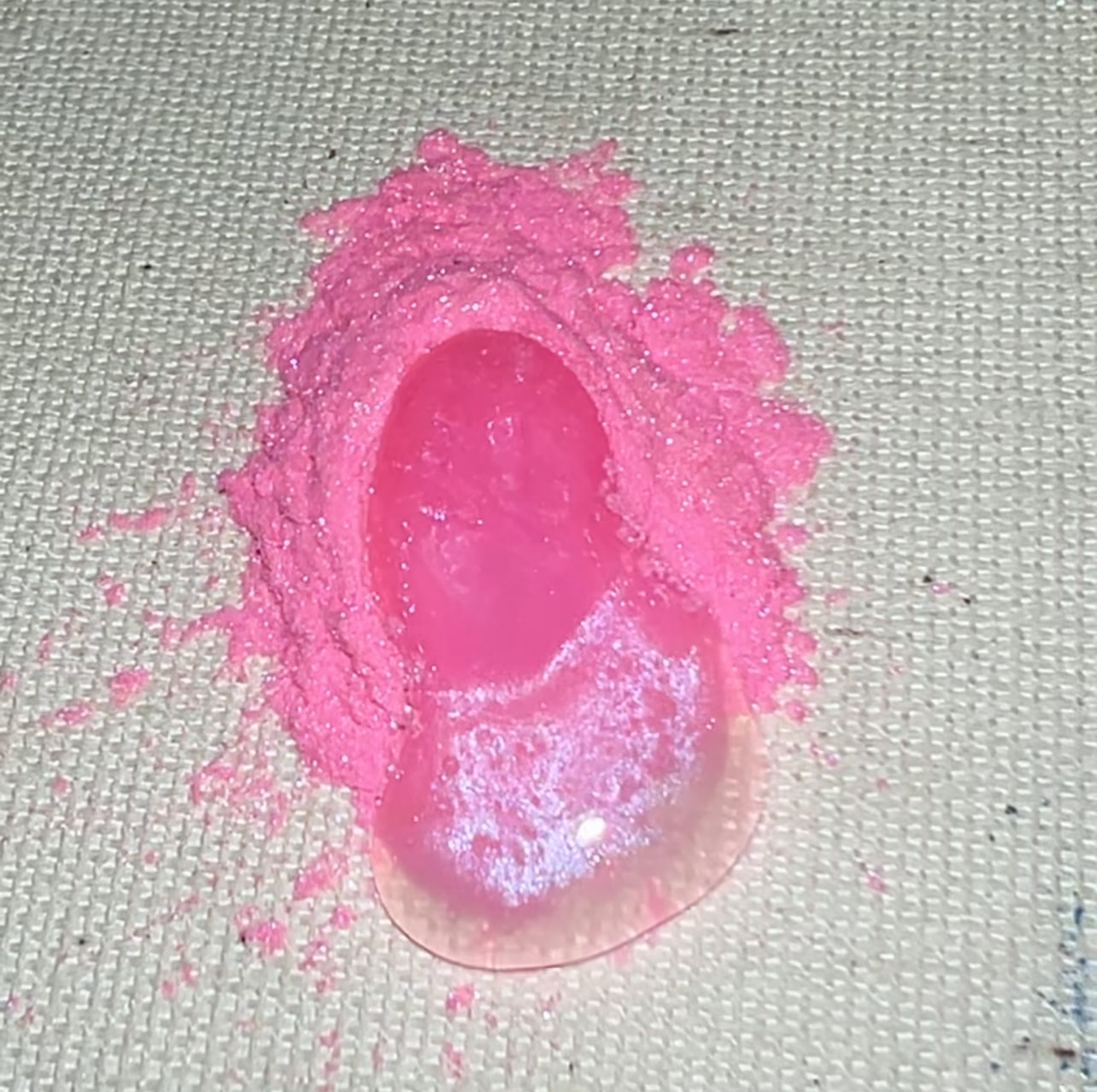 Swirly Pearly Glow (