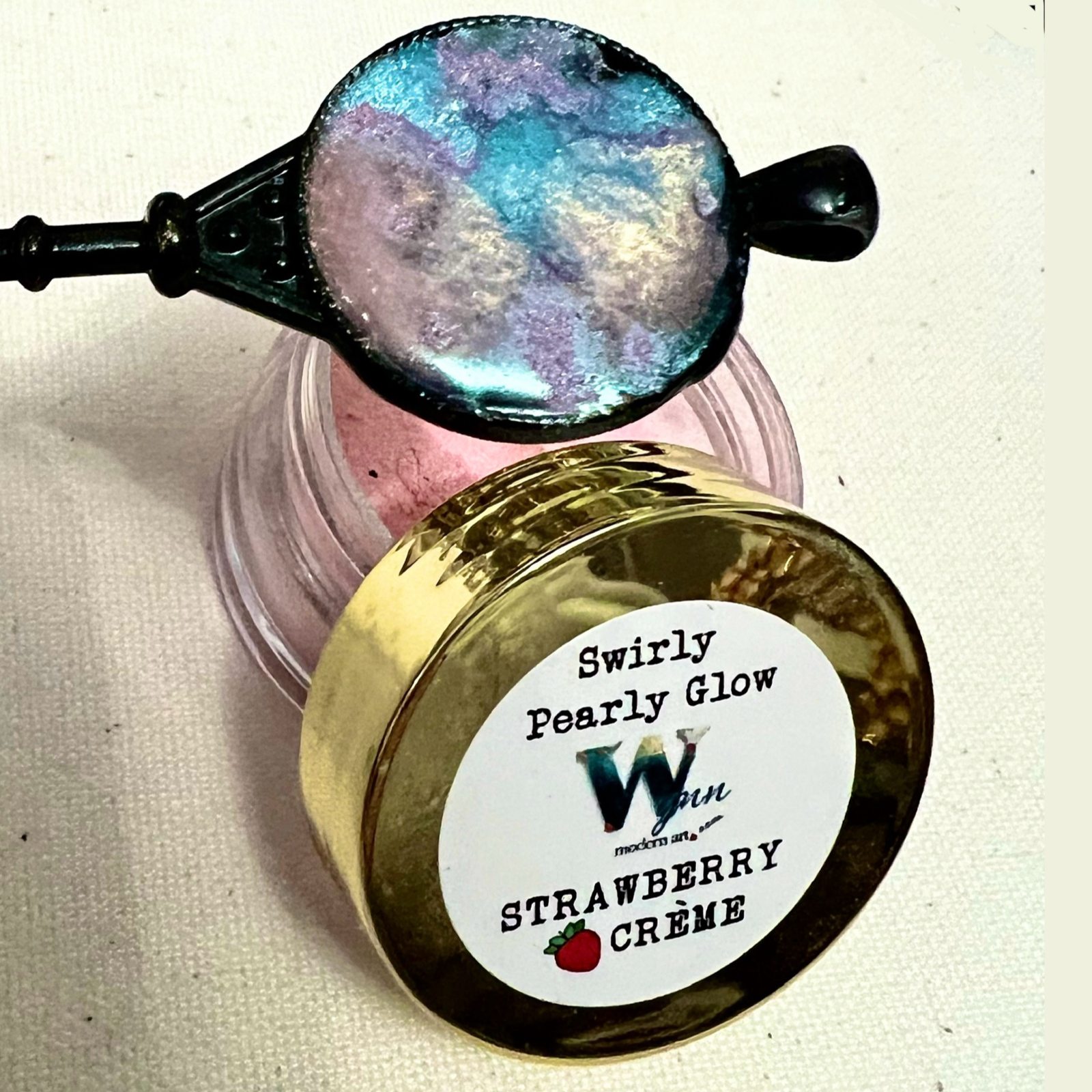 Swirly Pearly Glow (