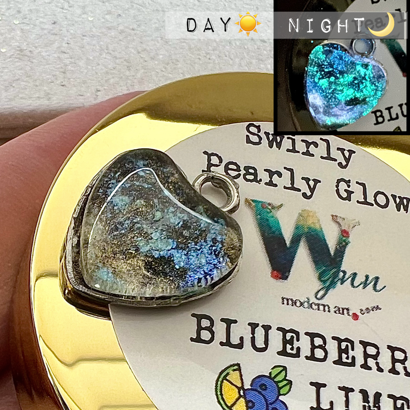 Set of 3: Petite Silver Hearts (Incl. Glass Cabochons)