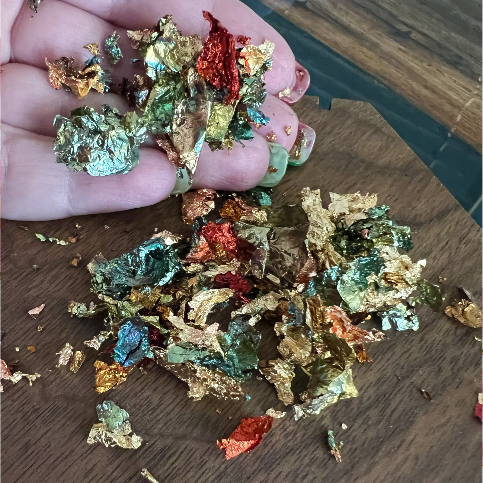 SAMPLE SIZE: Copper Leaf Flakes (Multi- Color)