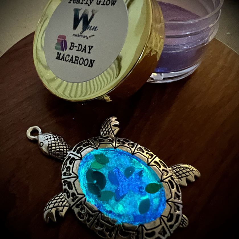 Swirly Pearly Glow (