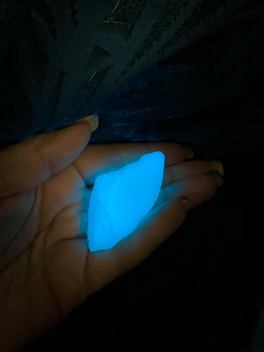 Glowing Rock (Blue)