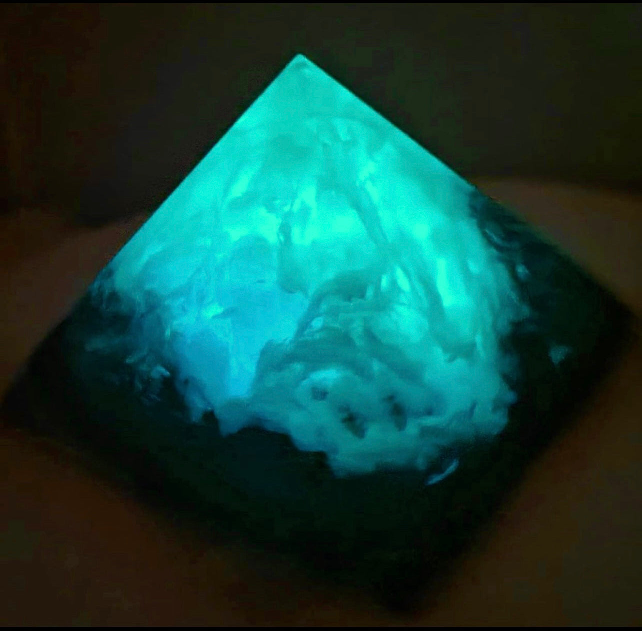 Sparkling Glow Powder (Norway Lights)