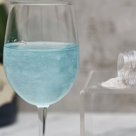 Swirling Glitter™️ for drinks “Dragonfly” – WYNN modern art.