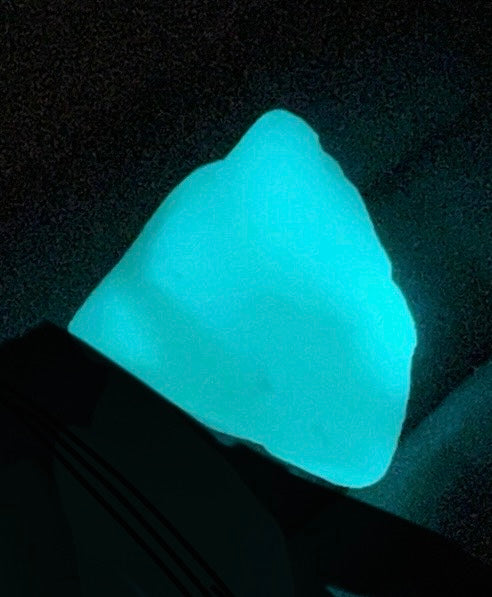 Glowing Rock (Aqua)