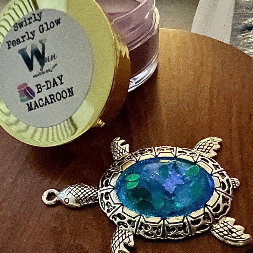 Swirly Pearly Glow (