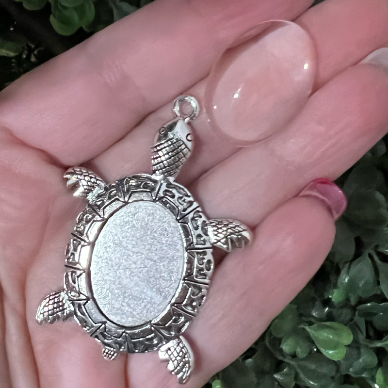 Set of 2: Silver Turtle Pendants (Incl. Glass Cabochons)