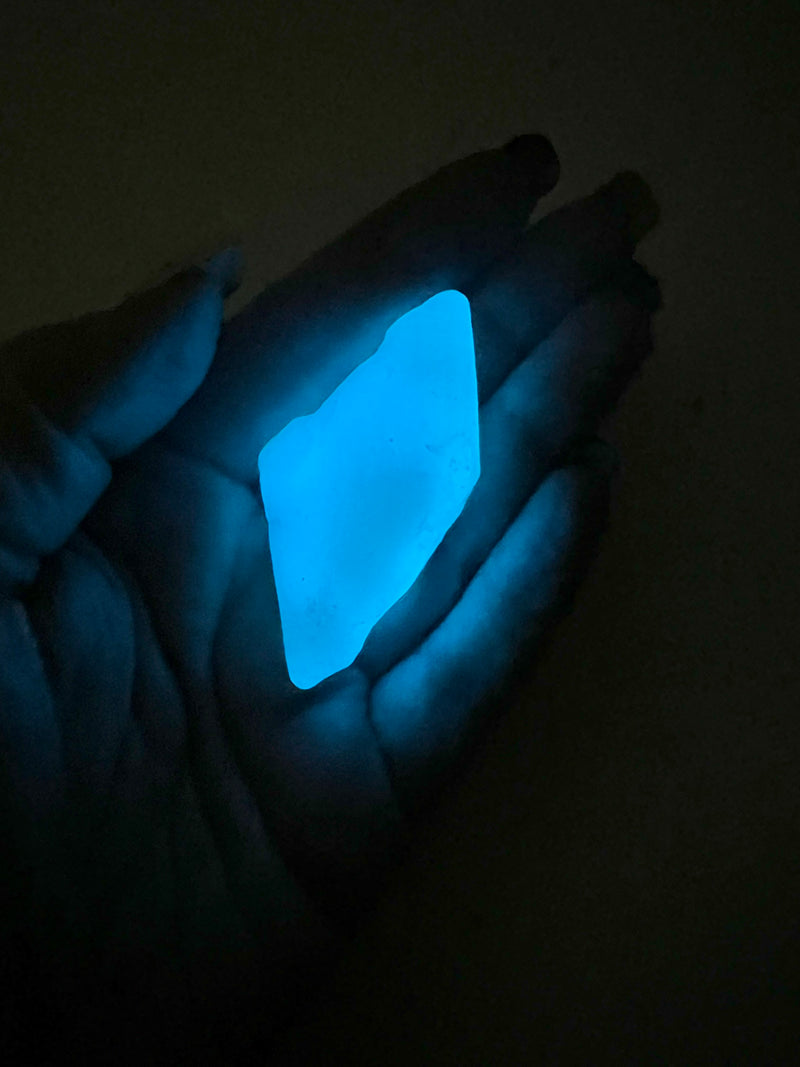 Glowing Rock (Blue)